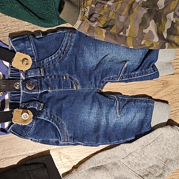 *BUNDLE* 3 NEWBORN BOY OUTFITS - Picture 5 of 7